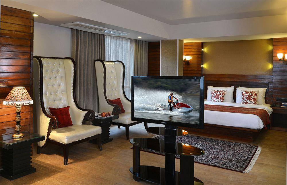 Golden Tulip Srinagar 호텔 외부 사진