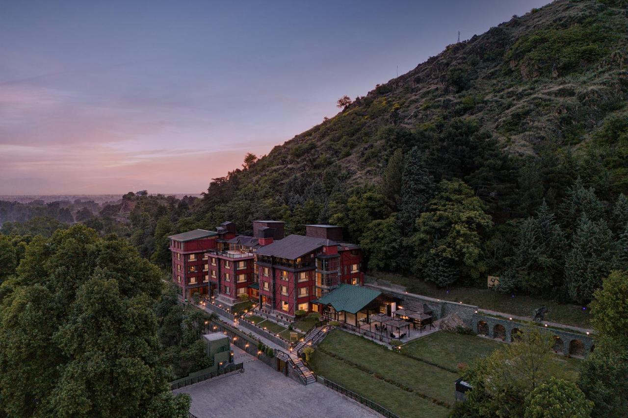 Golden Tulip Srinagar 호텔 외부 사진