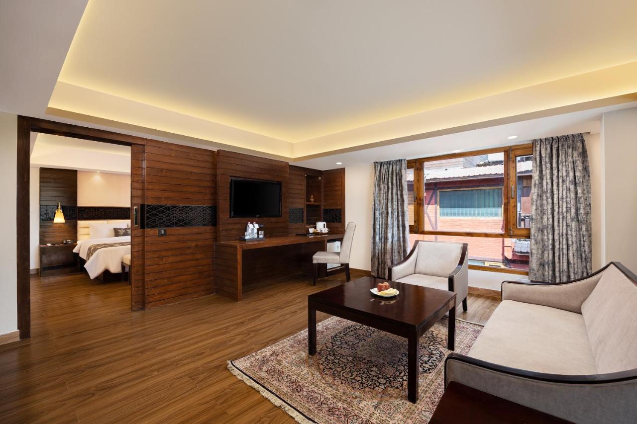 Golden Tulip Srinagar 호텔 외부 사진