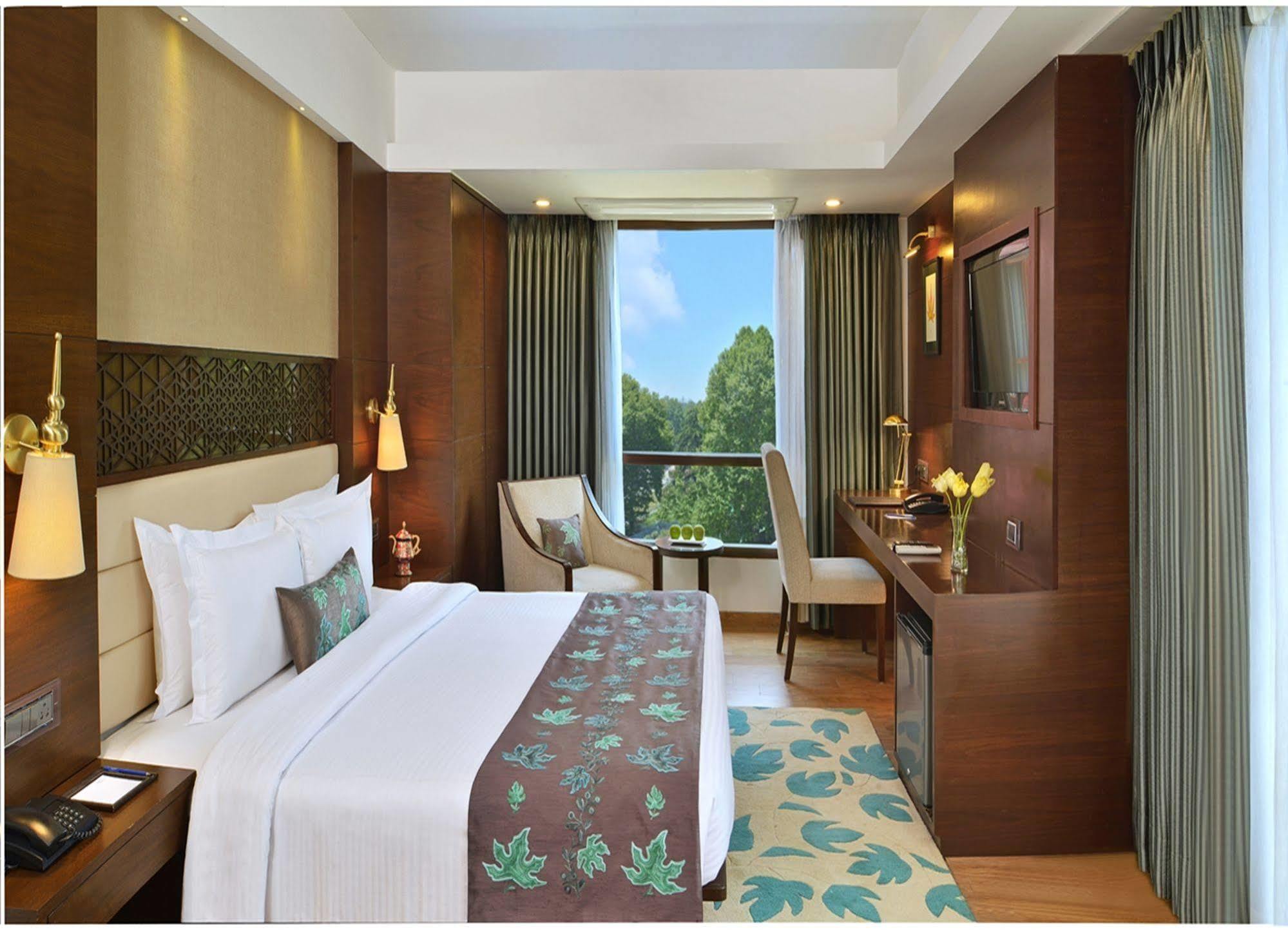 Golden Tulip Srinagar 호텔 외부 사진
