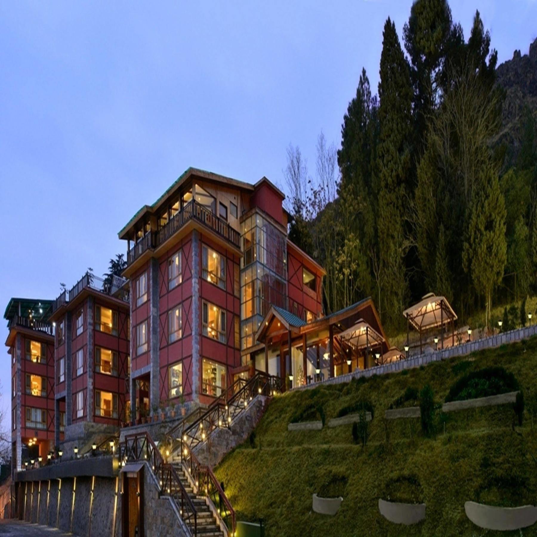 Golden Tulip Srinagar 호텔 외부 사진