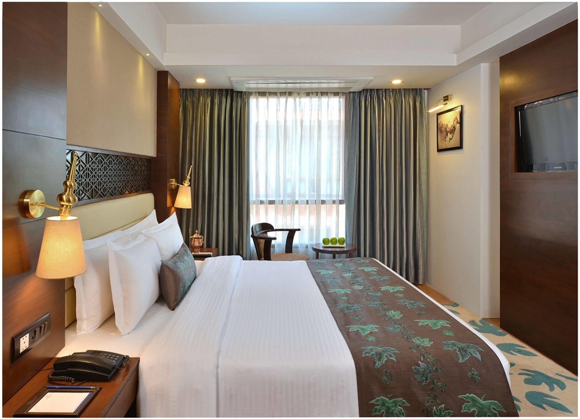 Golden Tulip Srinagar 호텔 외부 사진