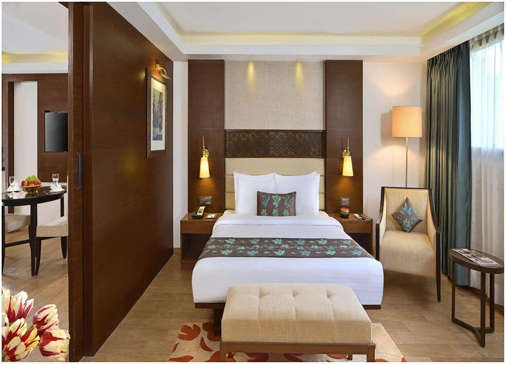 Golden Tulip Srinagar 호텔 외부 사진
