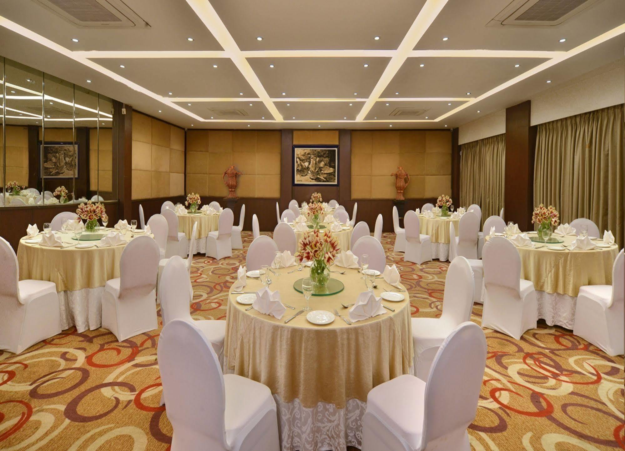 Golden Tulip Srinagar 호텔 외부 사진