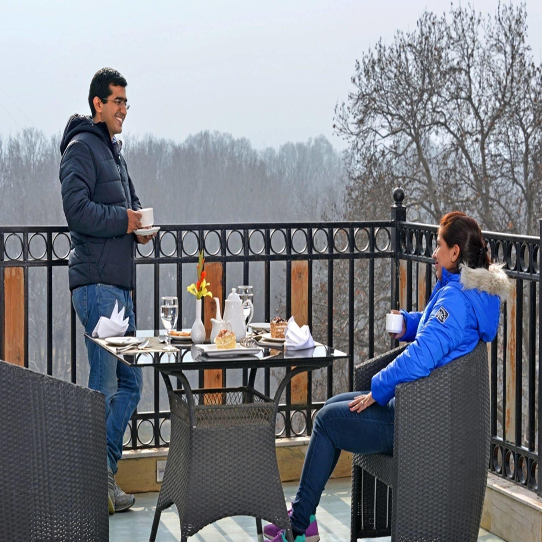 Golden Tulip Srinagar 호텔 외부 사진