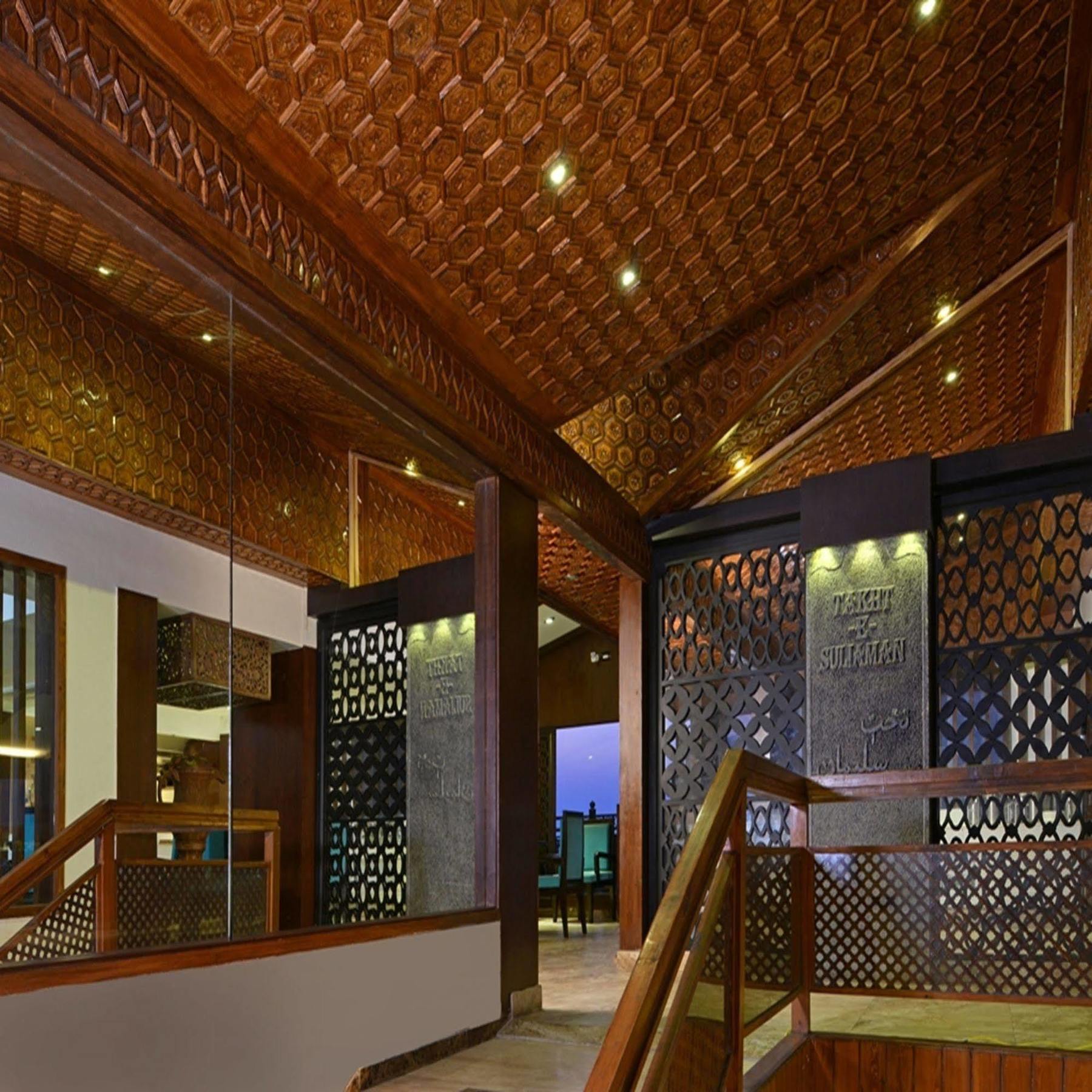 Golden Tulip Srinagar 호텔 외부 사진